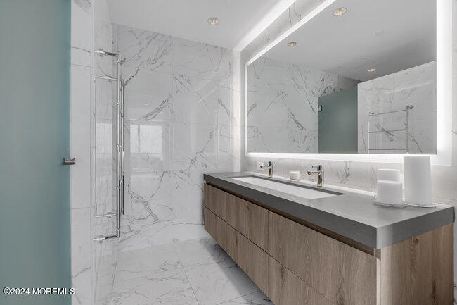 1101 Ocean Avenue, 1405