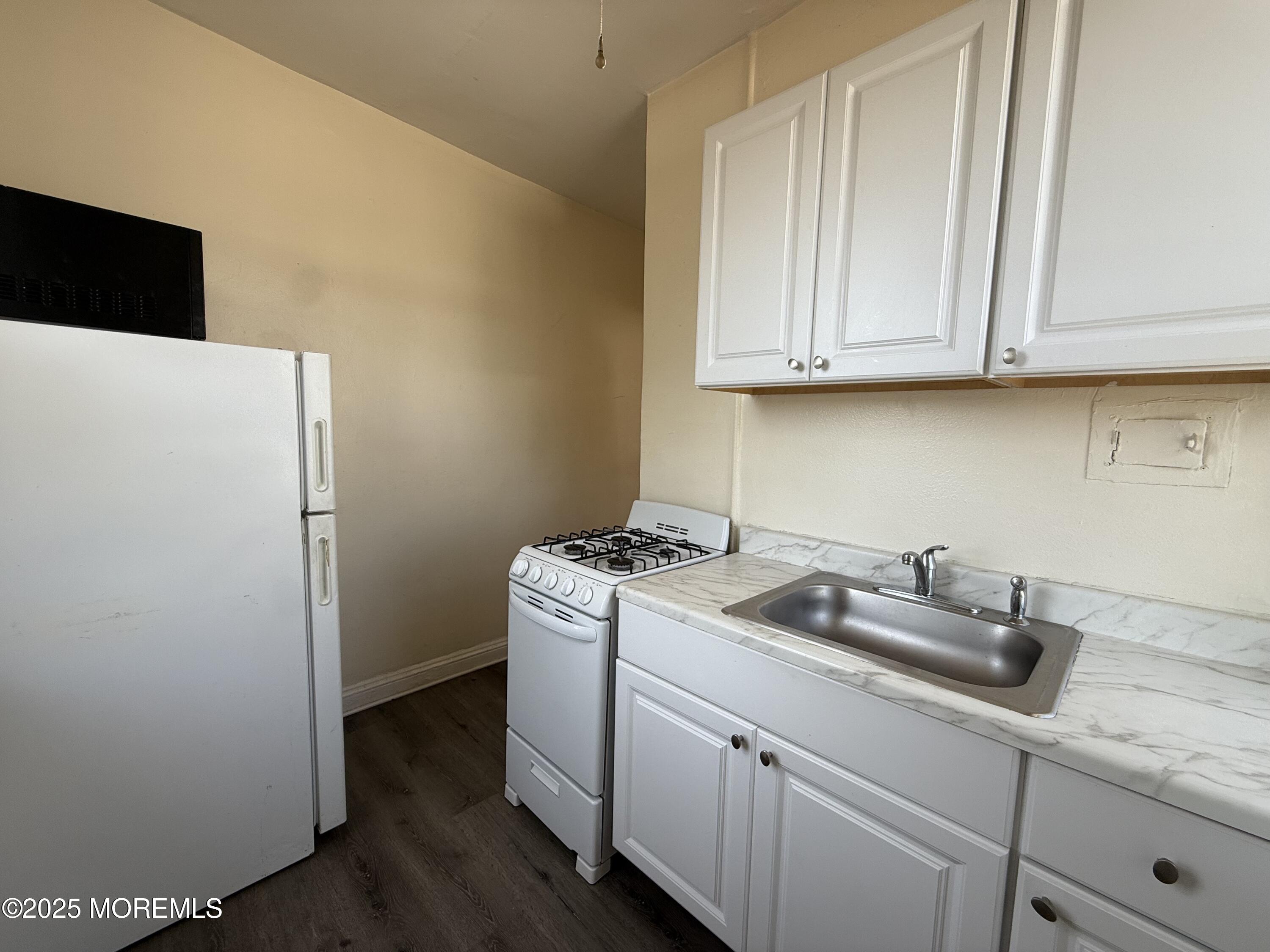 35 2nd Avenue, 5