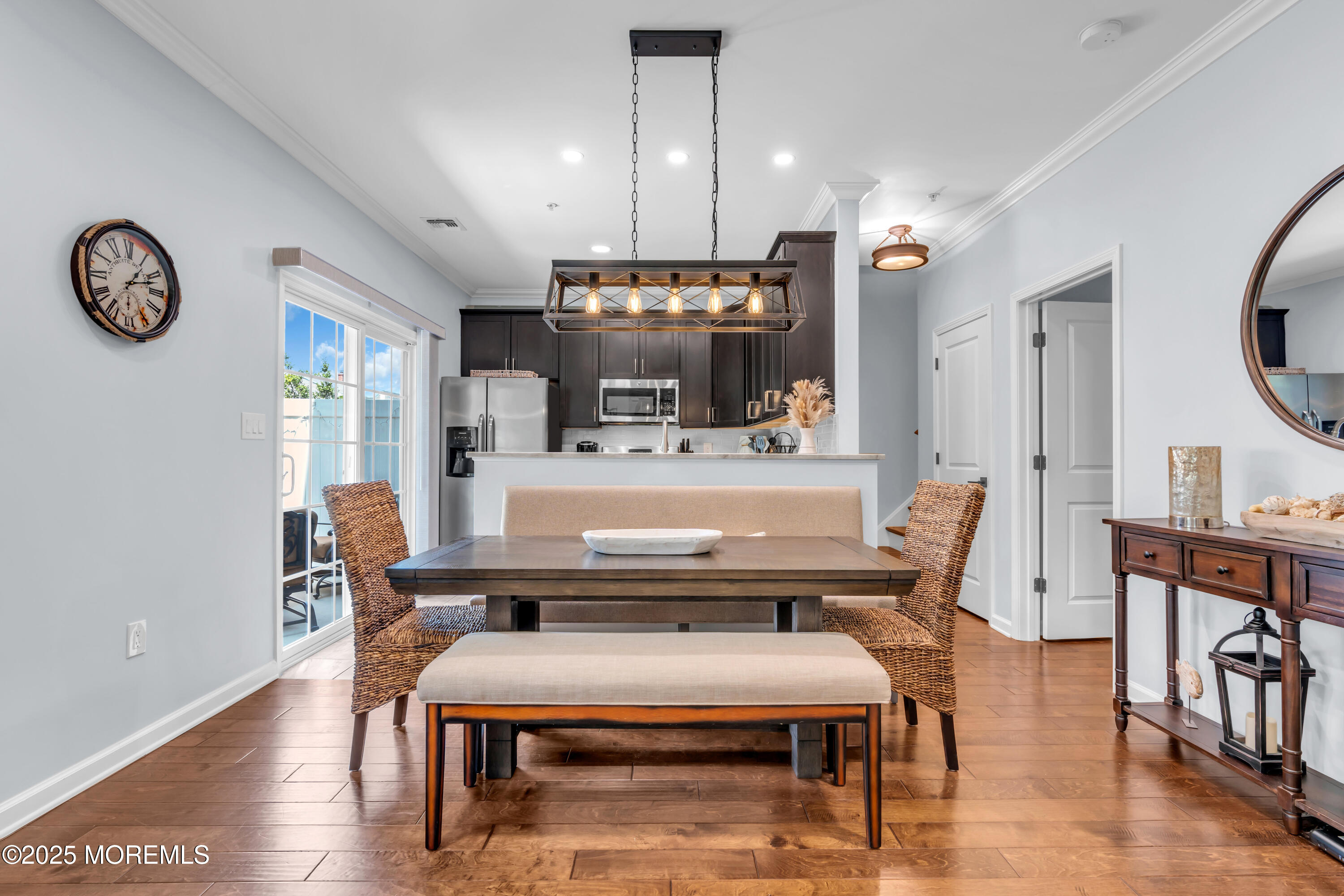 99 Steiner Avenue, 25