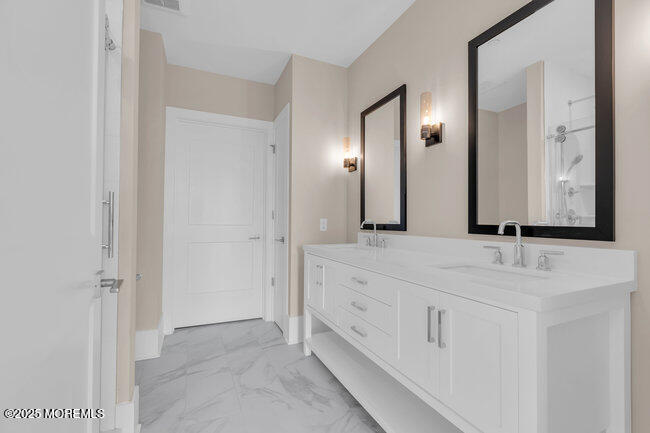 215 2nd Avenue, 308