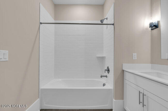 215 2nd Avenue, 308