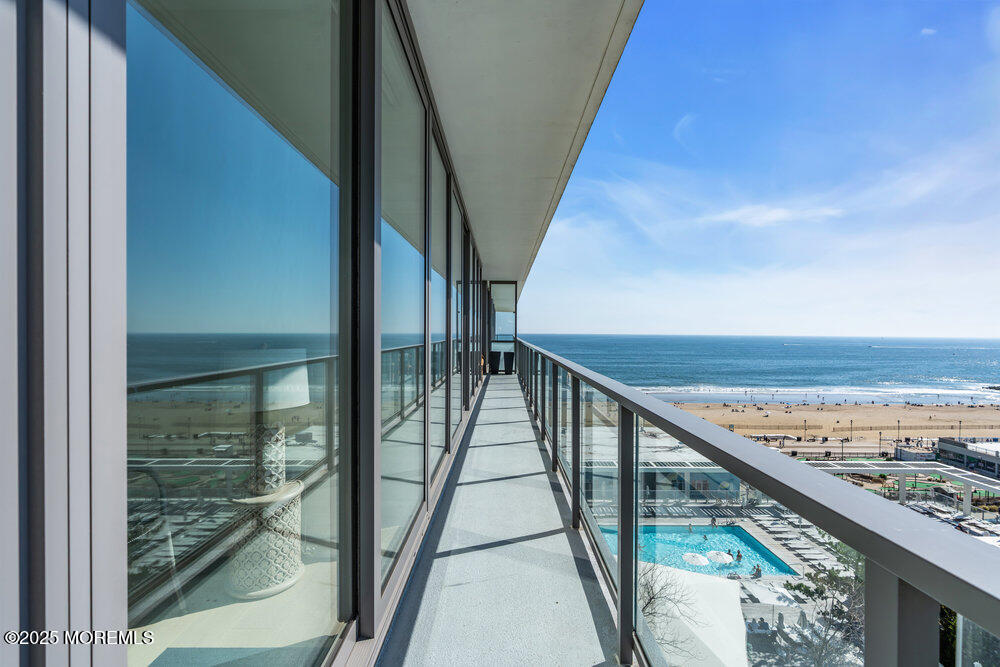 1101 Ocean Avenue, 903