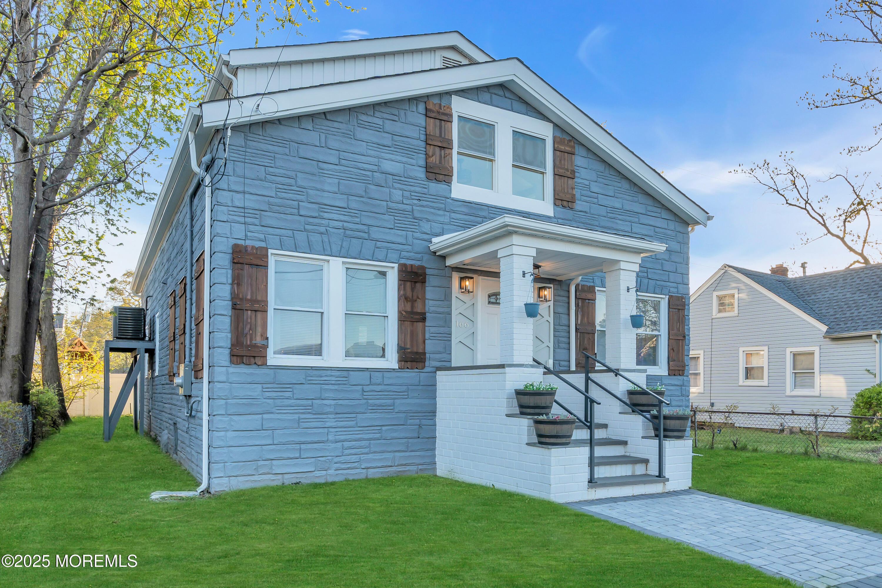 166 Shore Boulevard