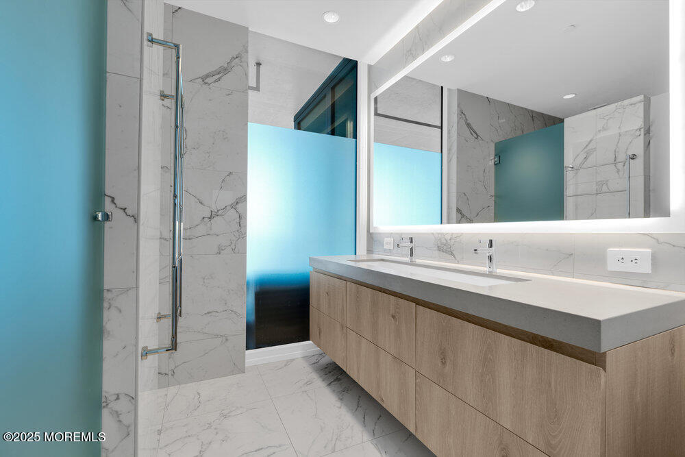 1101 Ocean Avenue N 1412