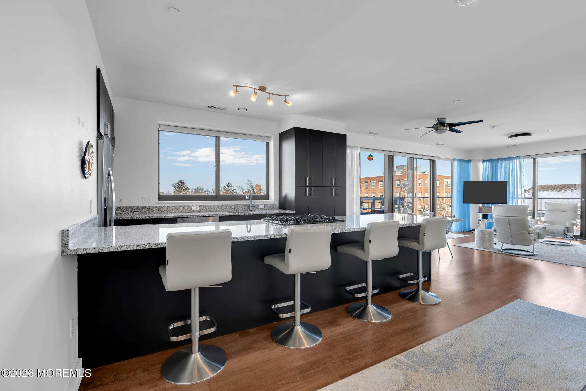 510 Monroe Avenue 405