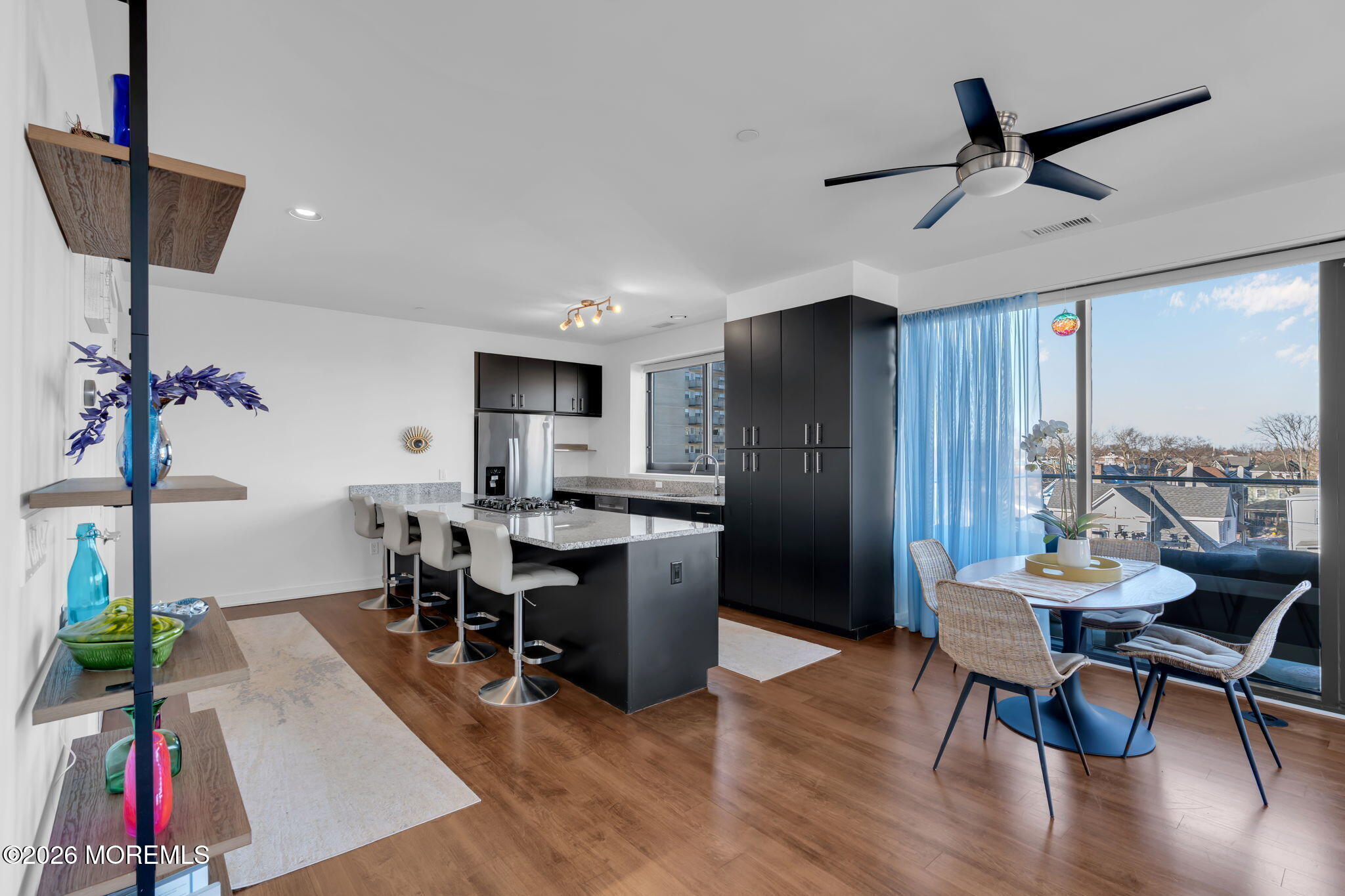 510 Monroe Avenue 405