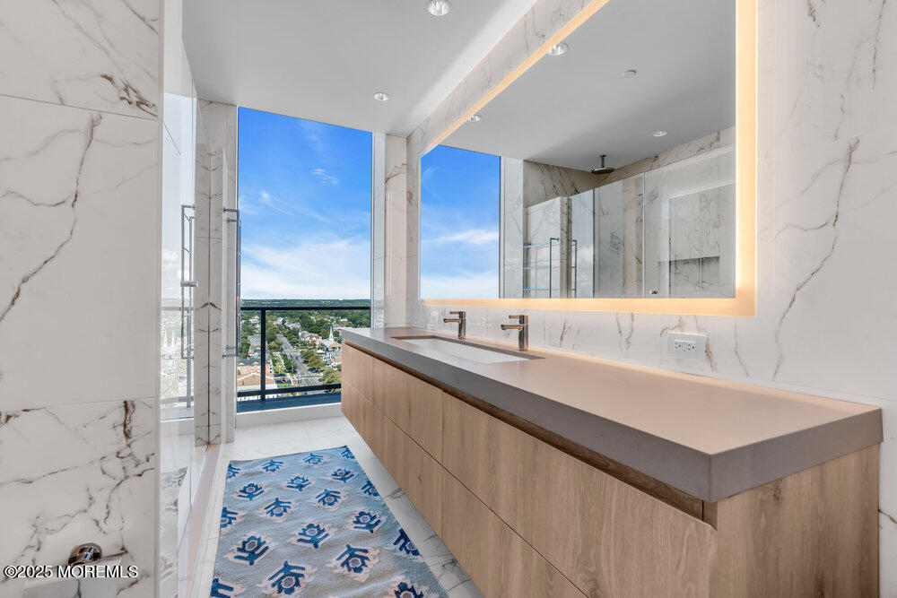 1101 Ocean Avenue PH A