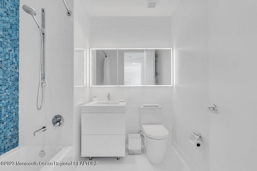 1101 Ocean Avenue 1106