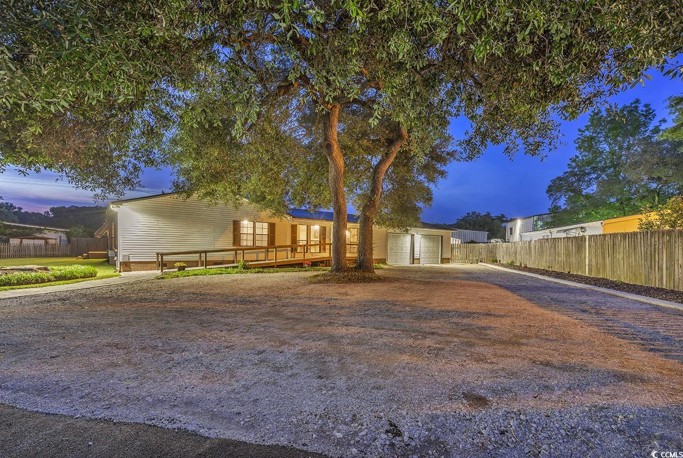 784 Lewis Ln.