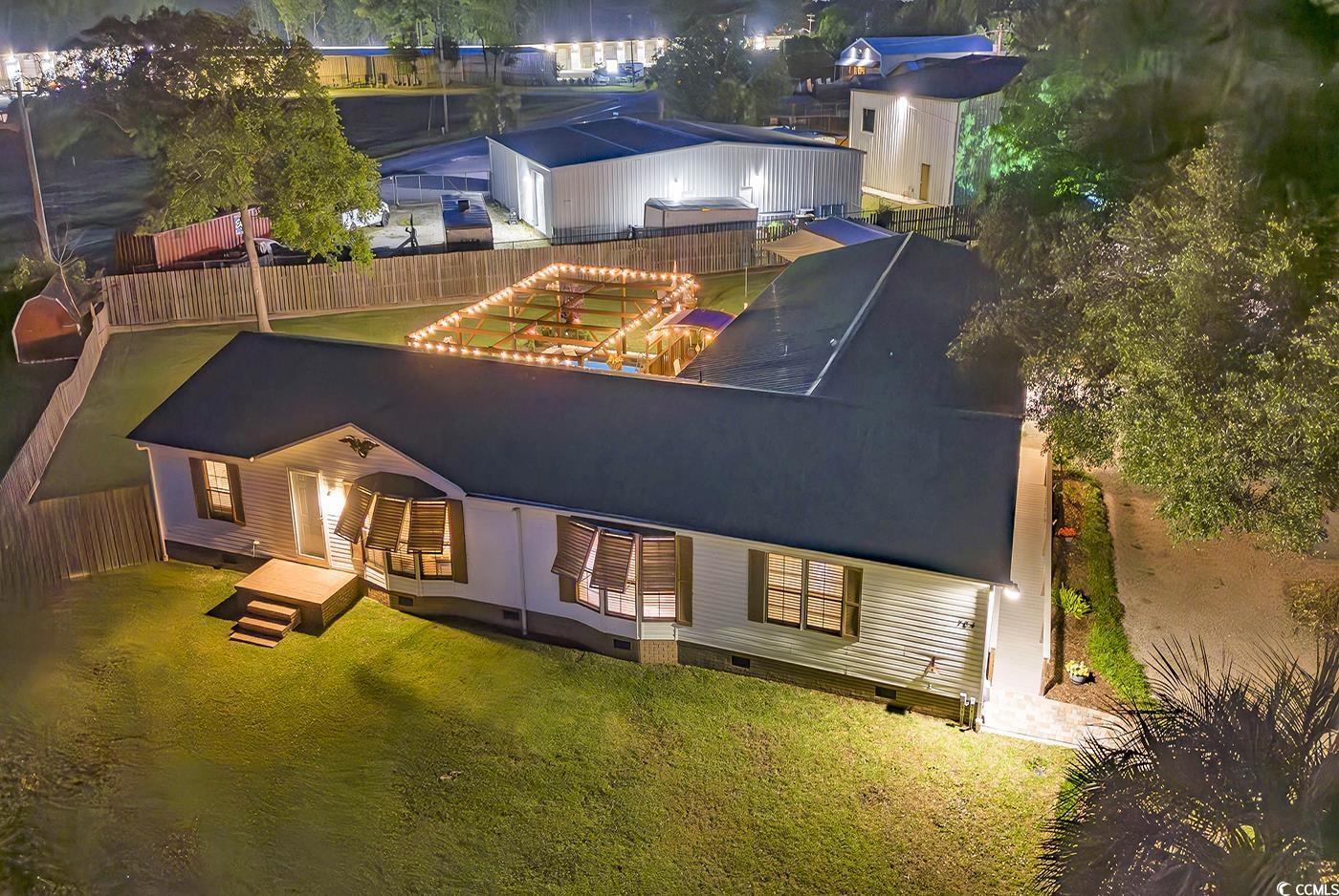784 Lewis Ln.