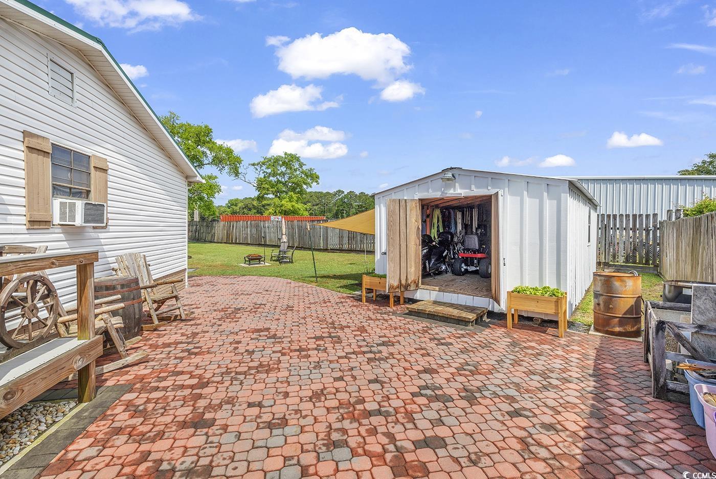 784 Lewis Ln.