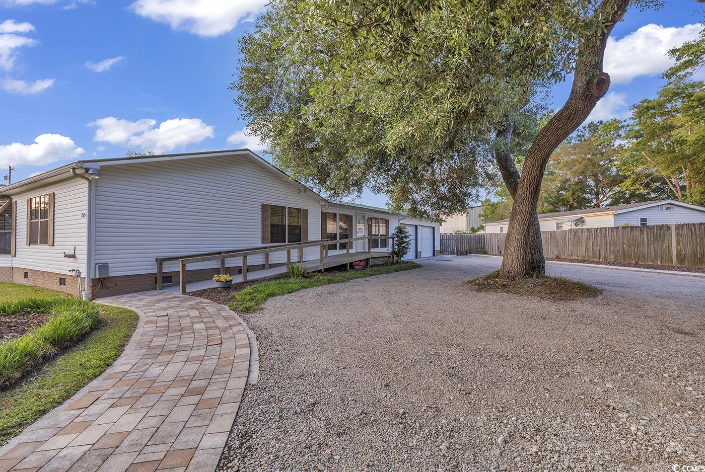 784 Lewis Ln.