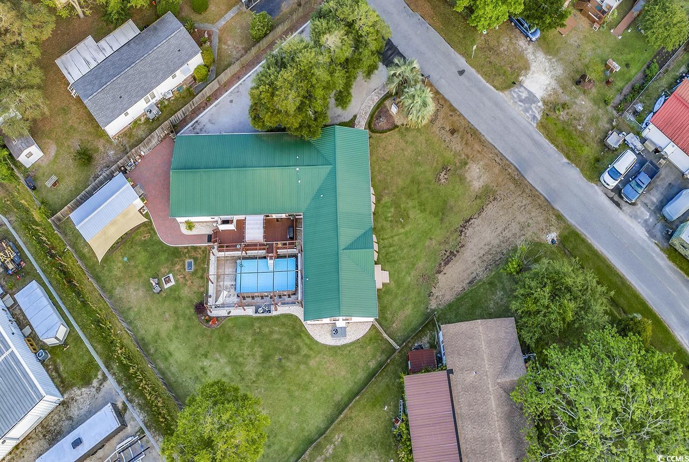 784 Lewis Ln.