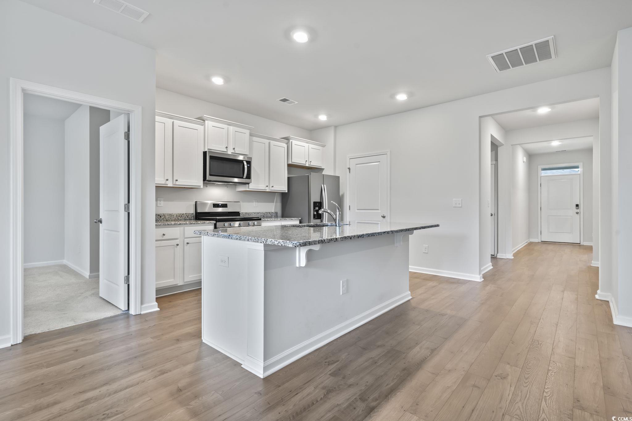 232 Pin Oak Dr.