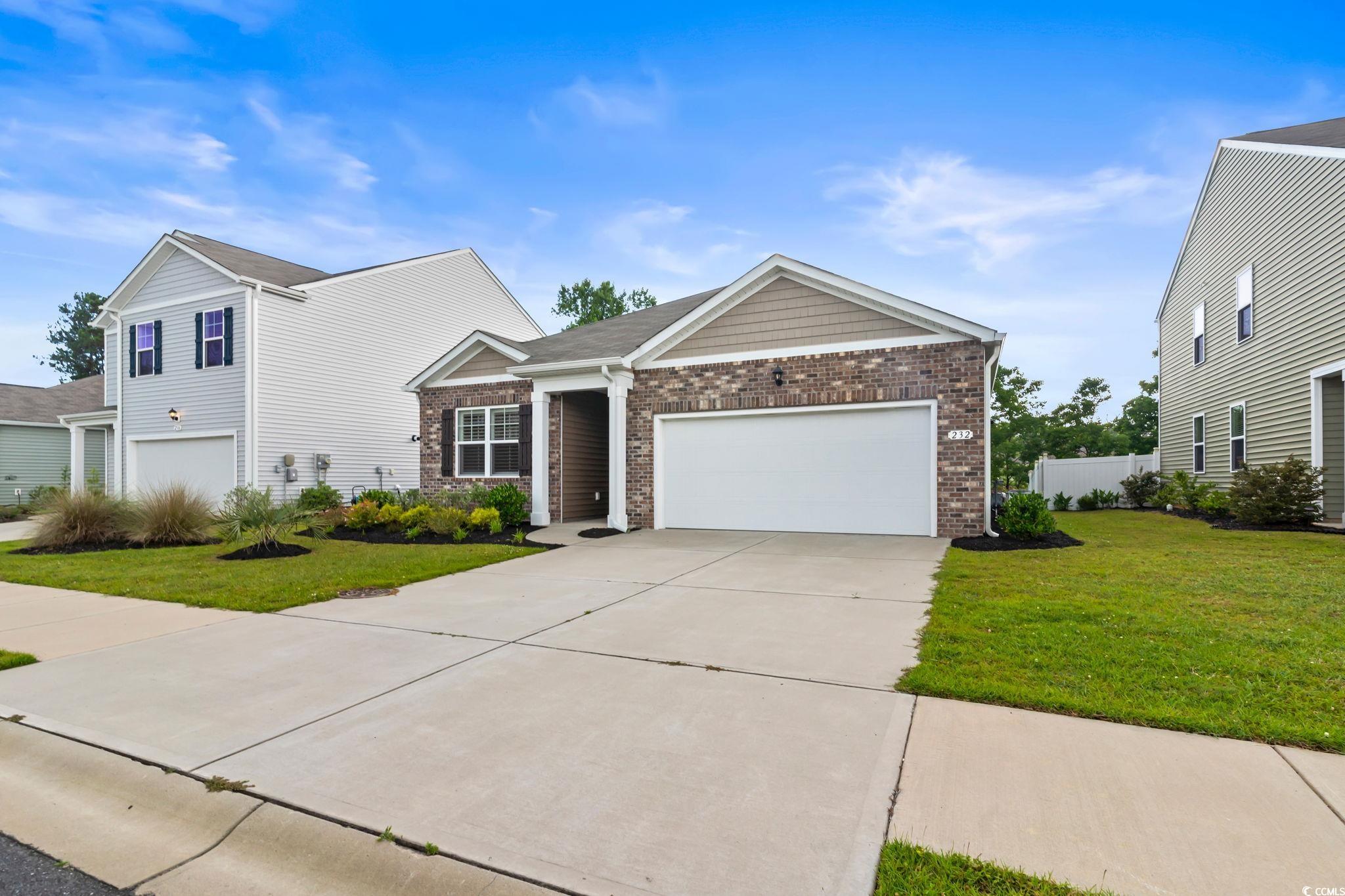 232 Pin Oak Dr.
