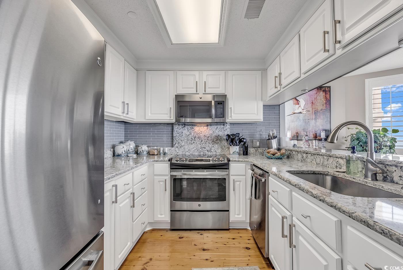 1990 N Waccamaw Dr. Unit: 1206