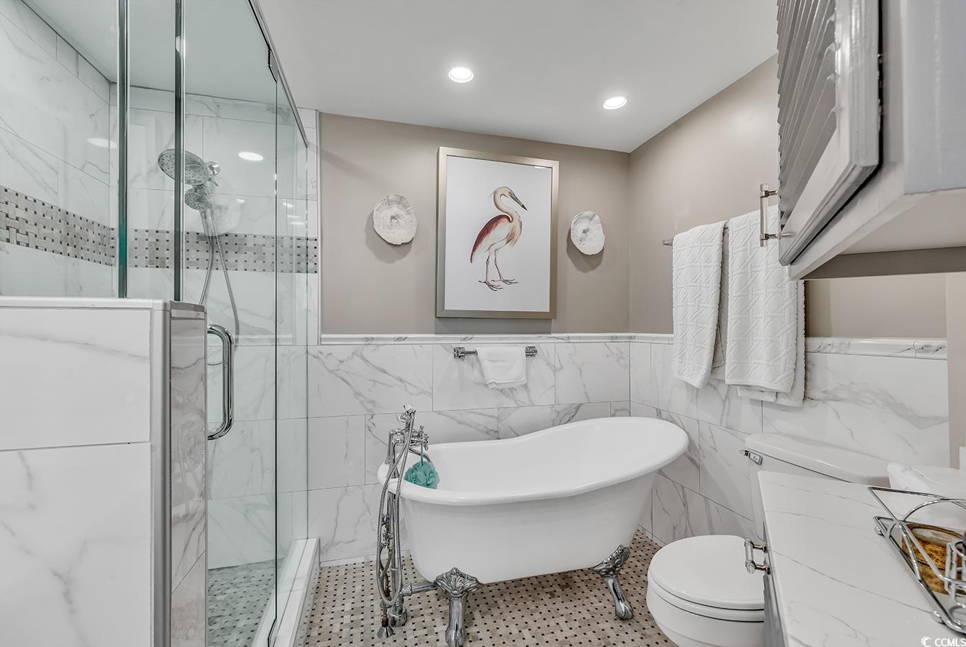 1990 N Waccamaw Dr. Unit: 1206