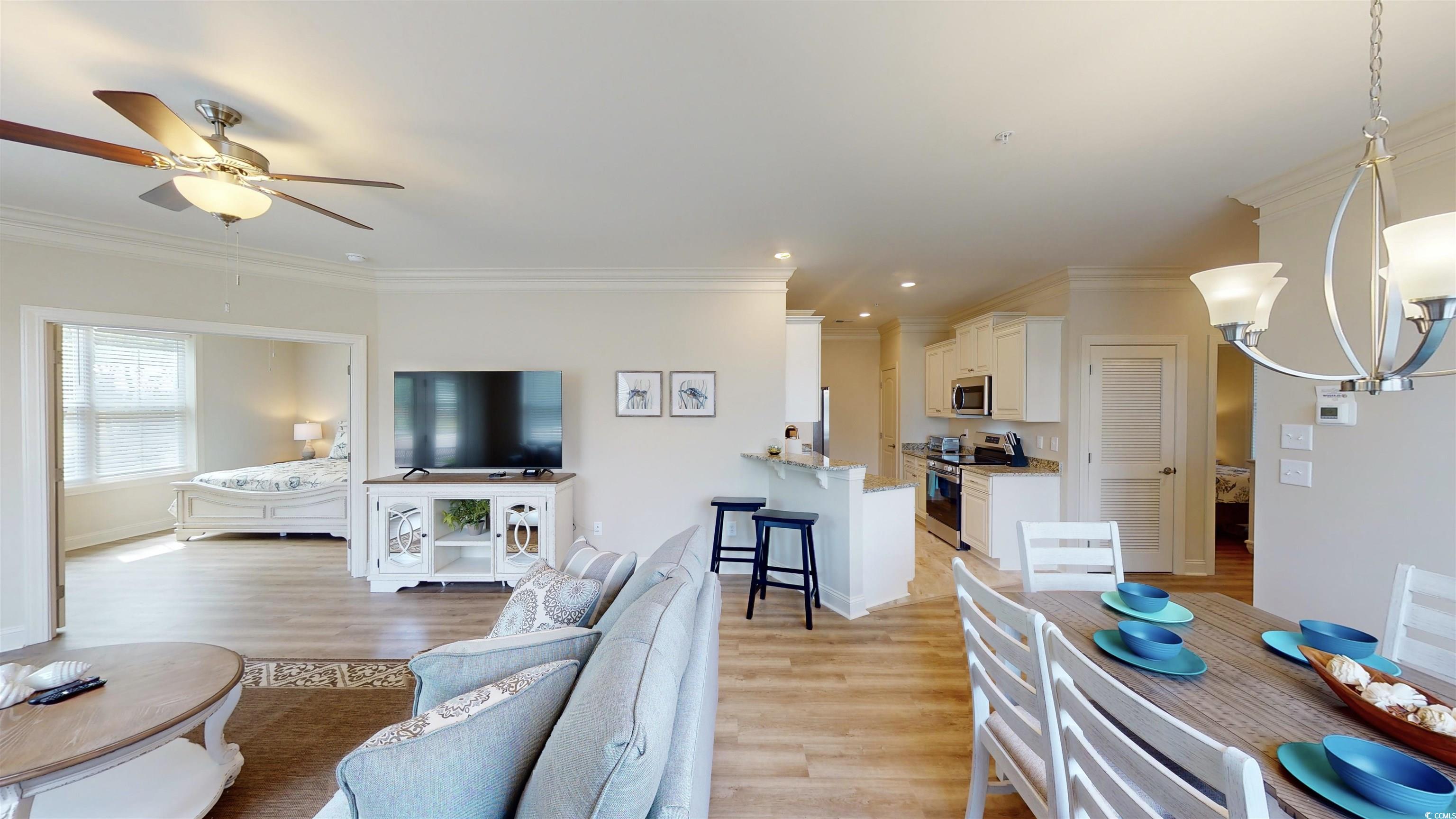 35 Delray Dr. Unit: 1-E