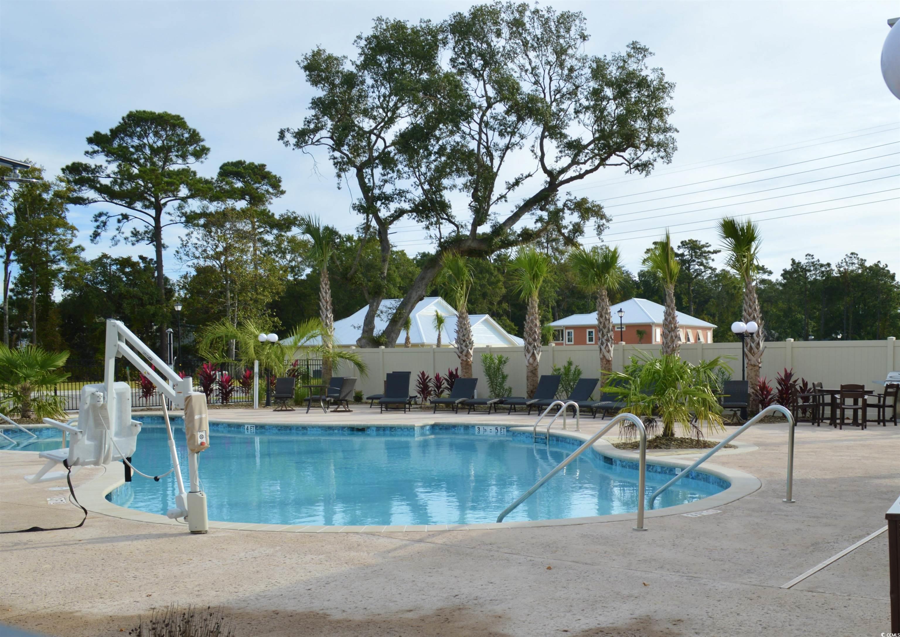 108 Hallandale Lane Unit: Right