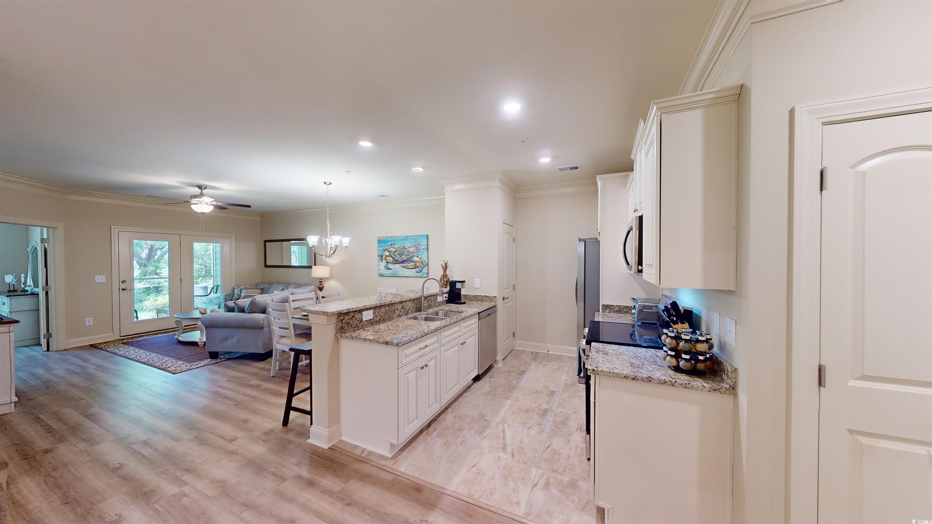 35 Delray Dr. Unit: 1-B