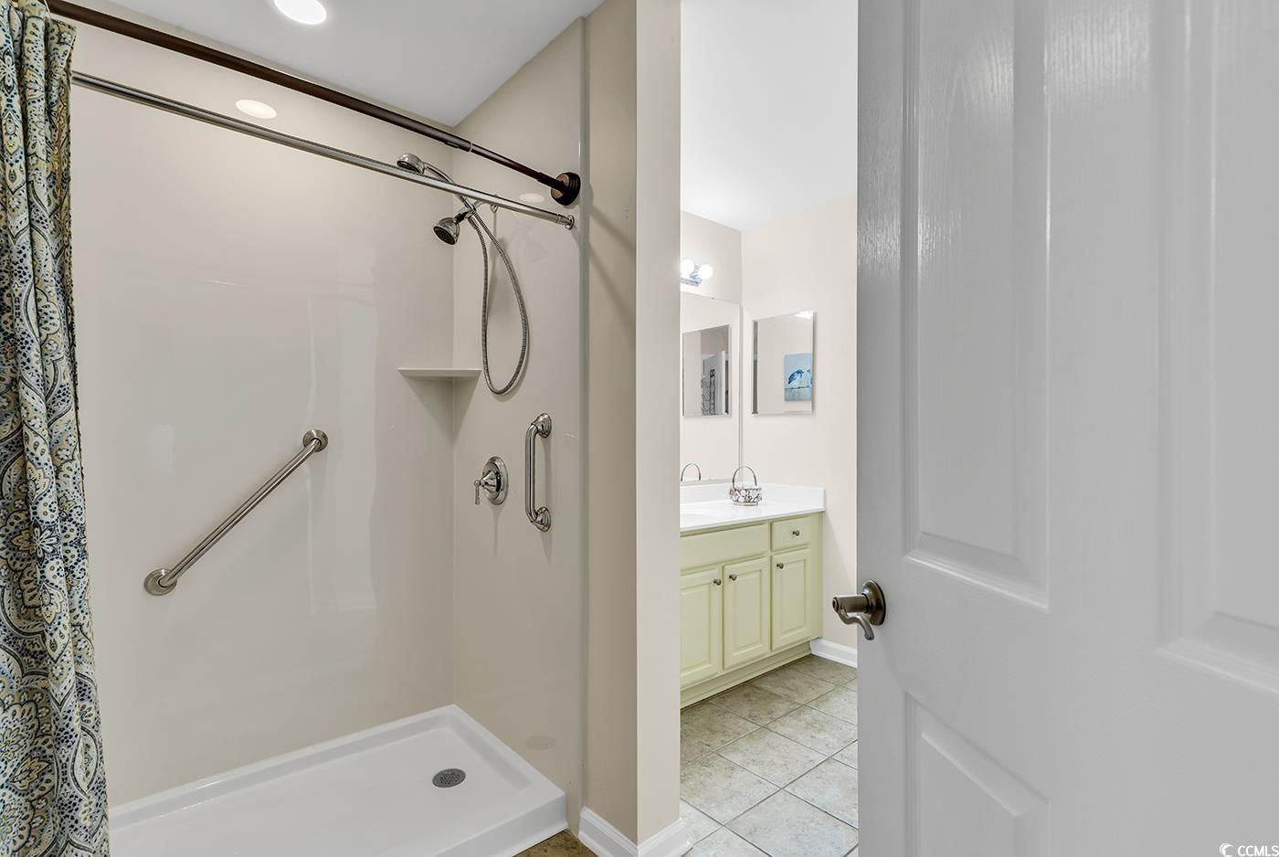 145 Stonegate Blvd. Unit: 145