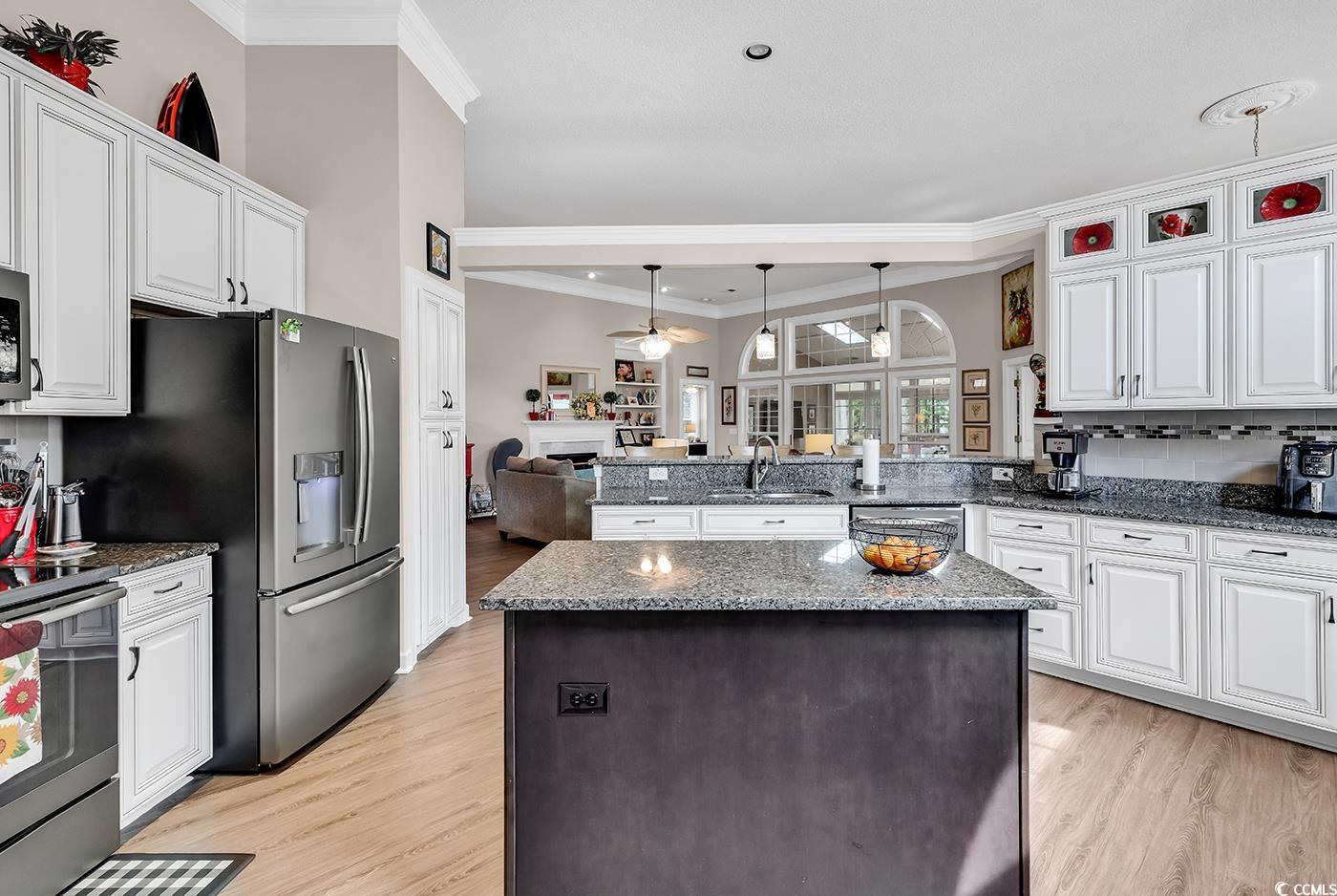 6434 Longwood Dr.