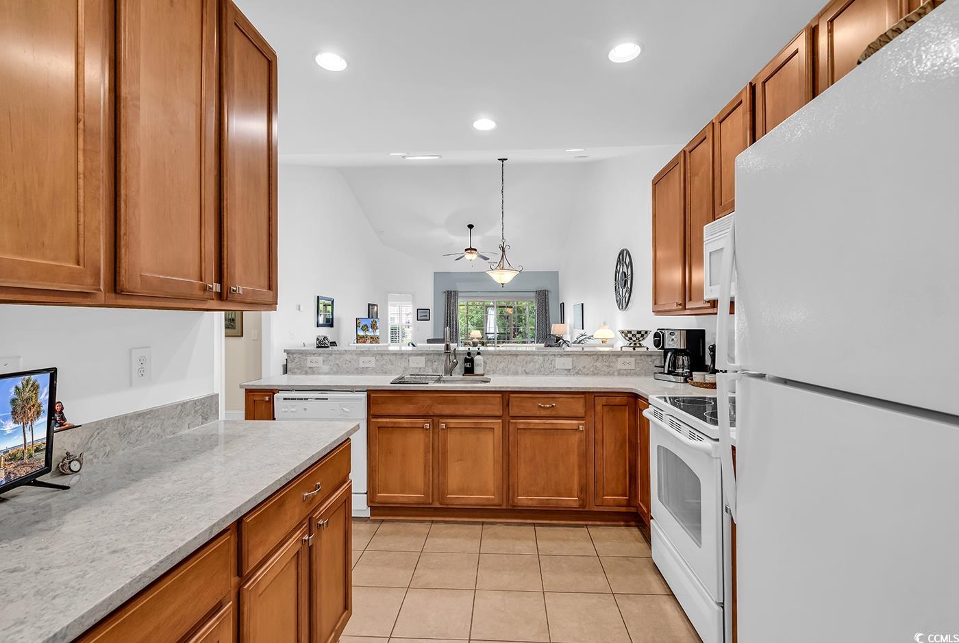 637 Botany Loop Unit: 637