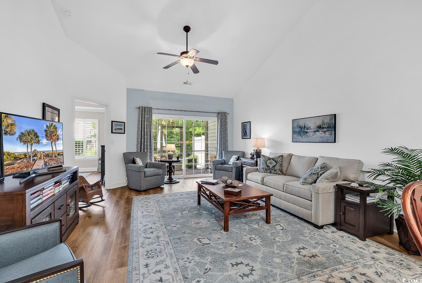 637 Botany Loop Unit: 637