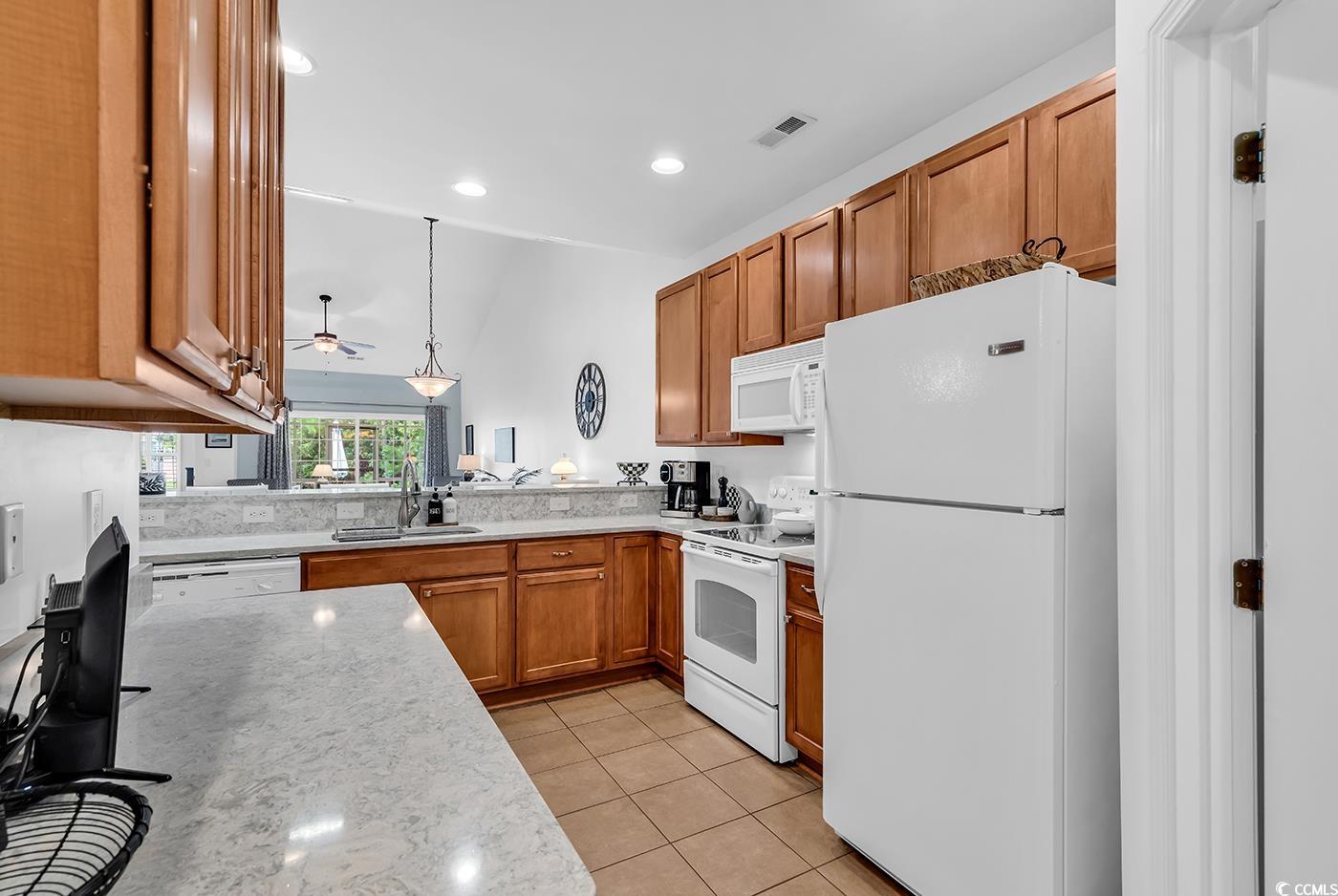 637 Botany Loop Unit: 637