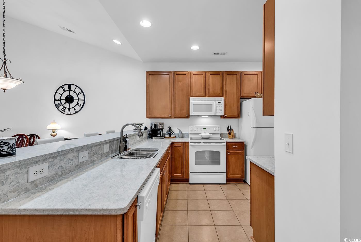 637 Botany Loop Unit: 637