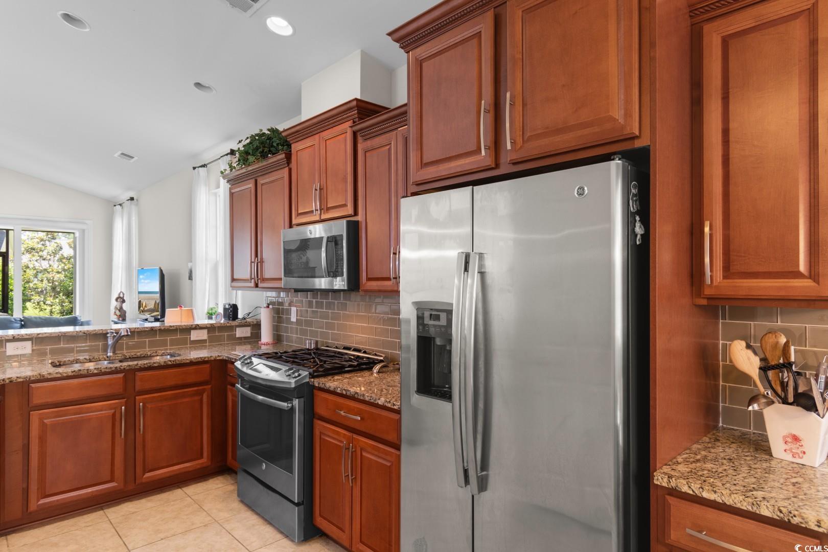 637 Grand Cypress Way