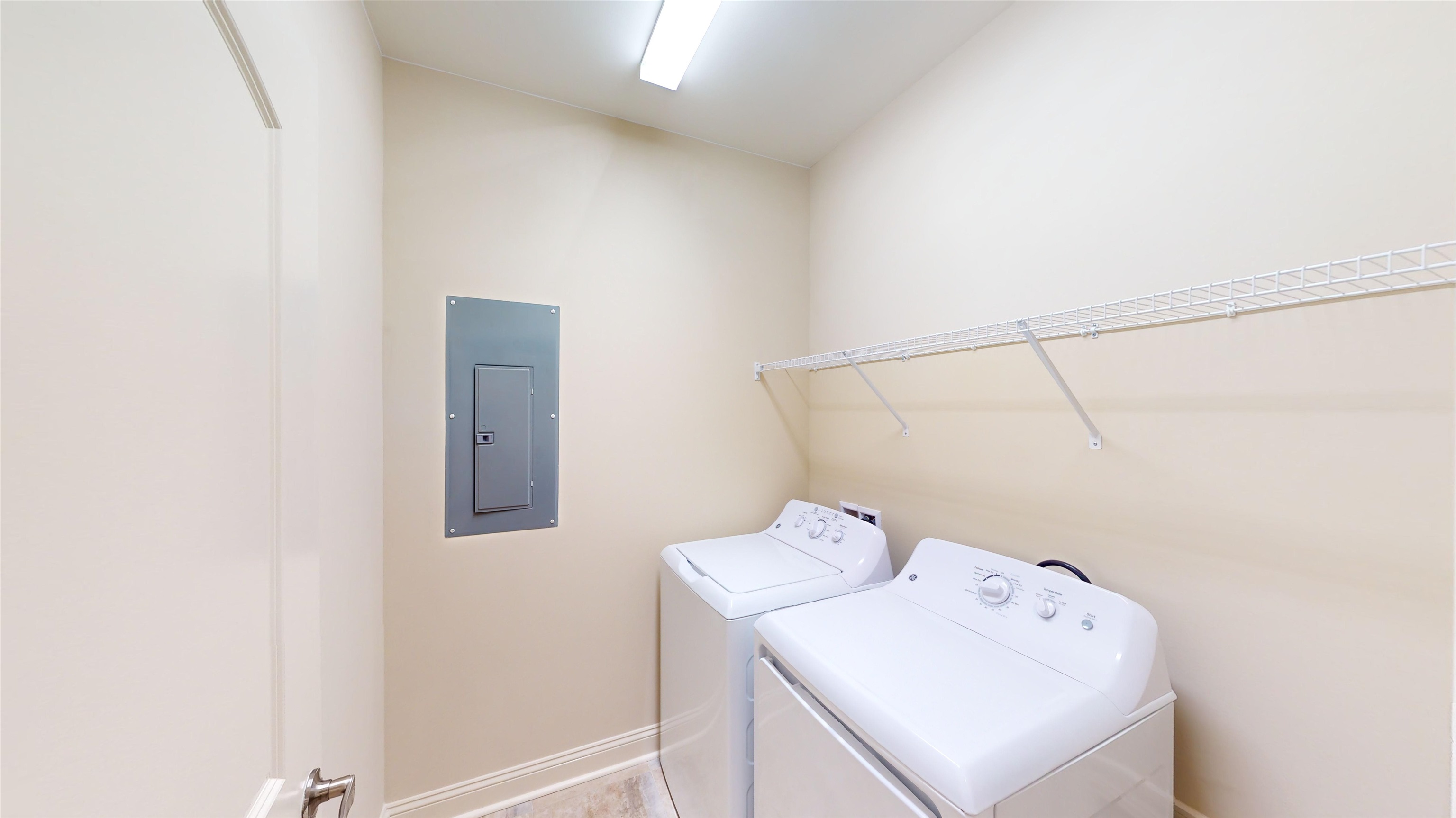 81 Delray Dr. Unit: 2-D