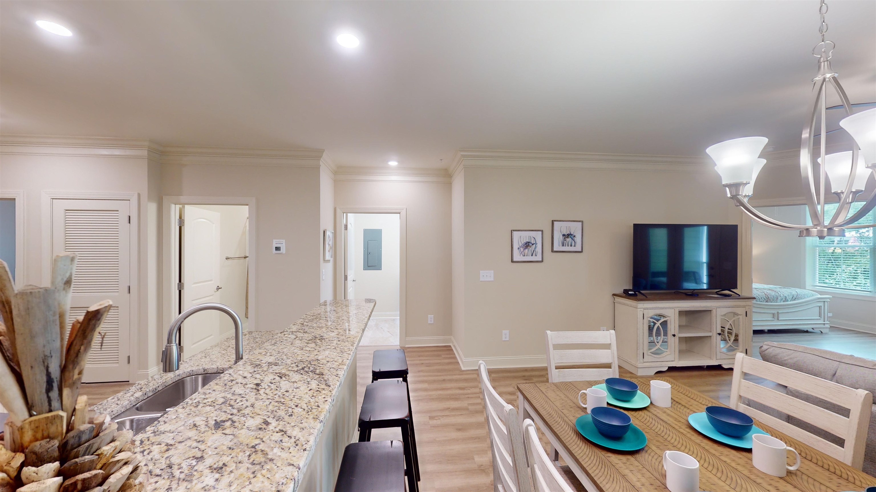 81 Delray Dr. Unit: 2-D