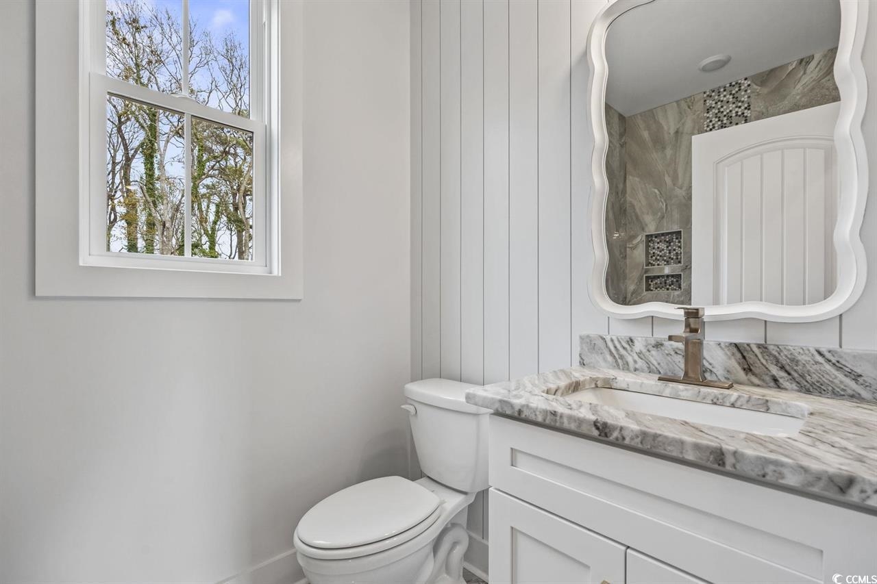 77 Hallandale Lane Unit: Right