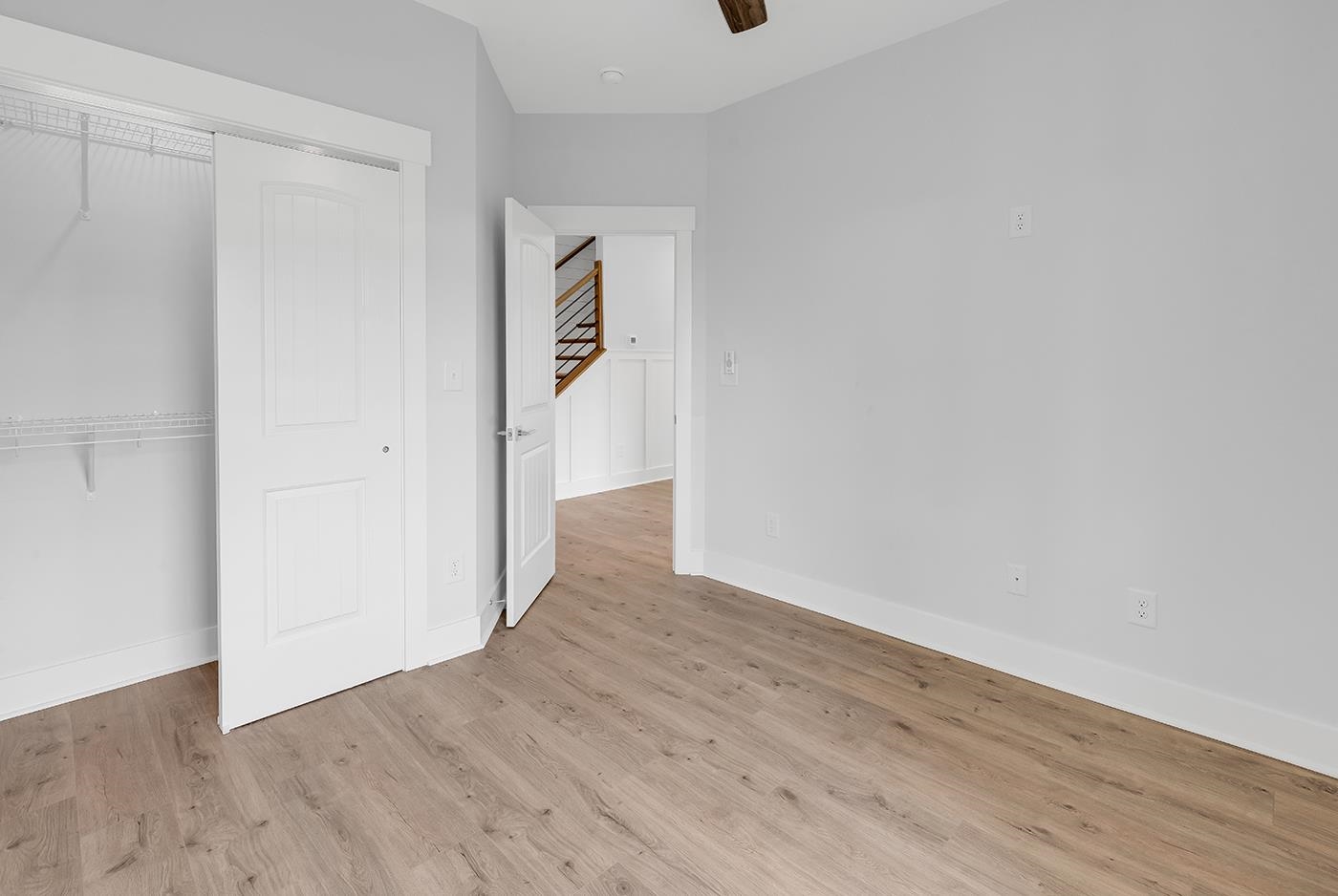 77 Hallandale Lane Unit: Right