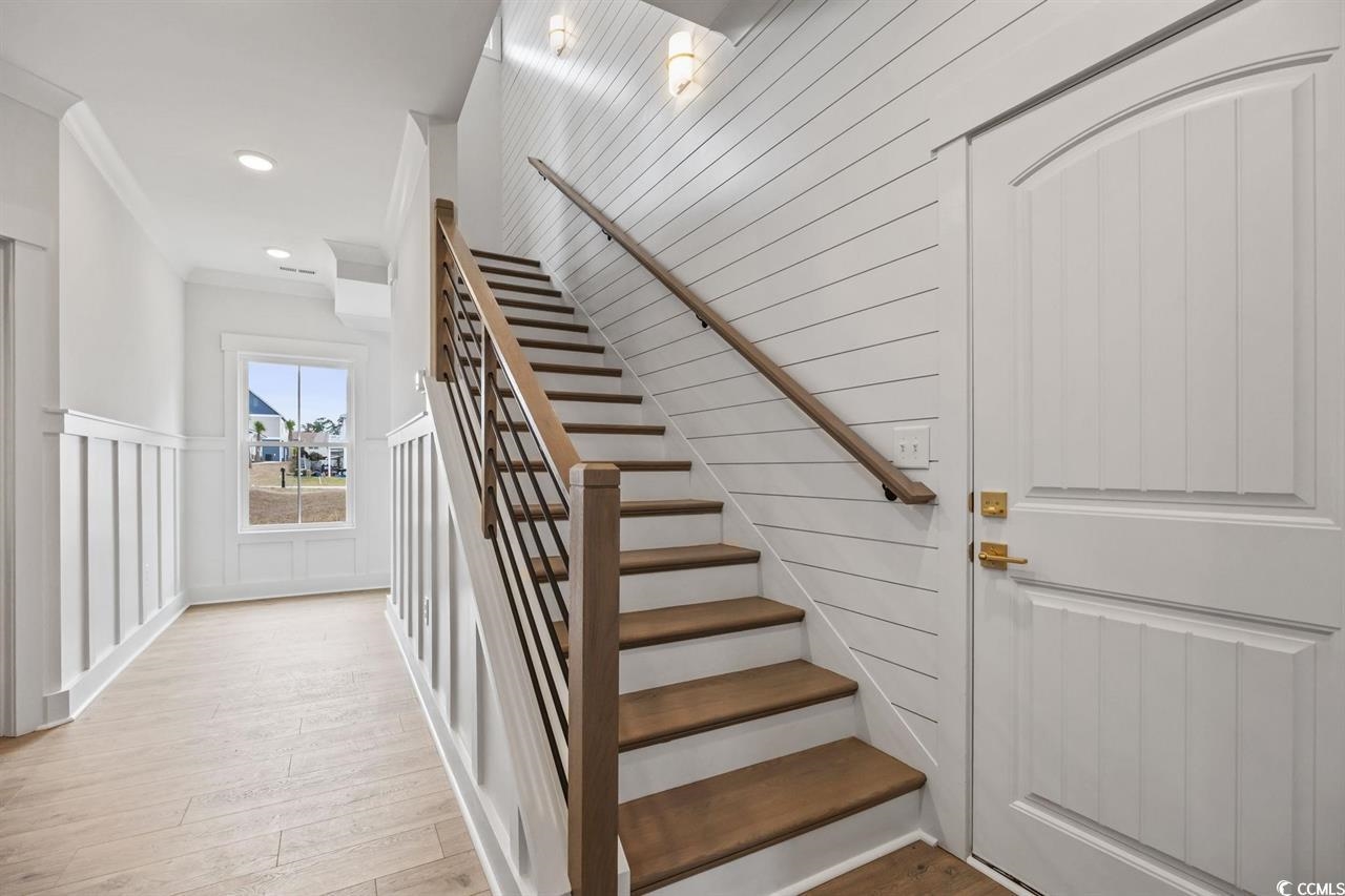 77 Hallandale Lane Unit: Right