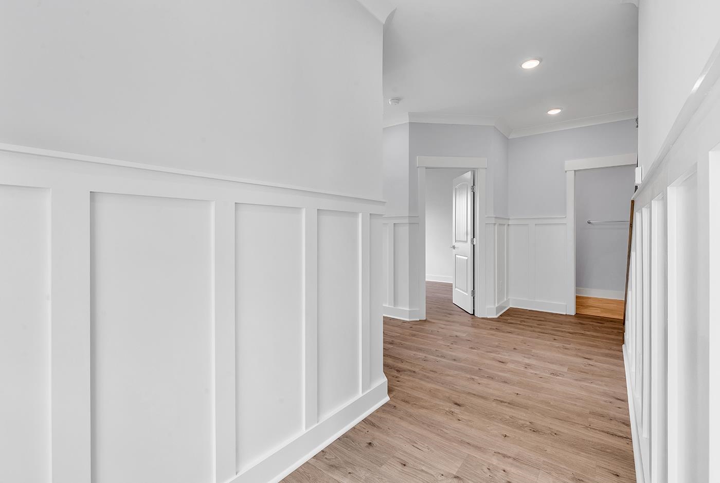 77 Hallandale Lane Unit: Right
