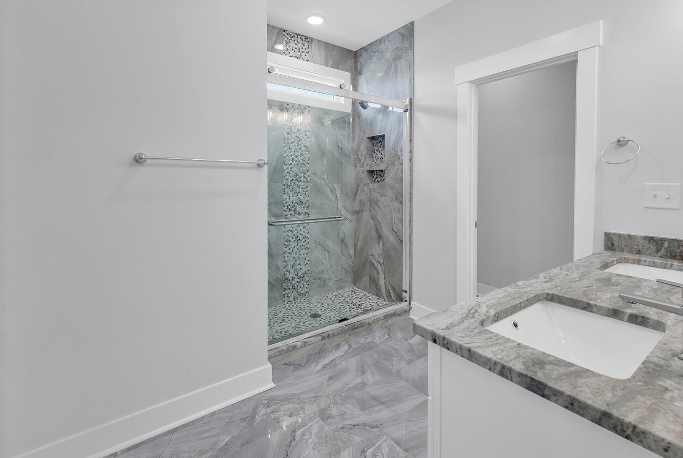 77 Hallandale Lane Unit: Right