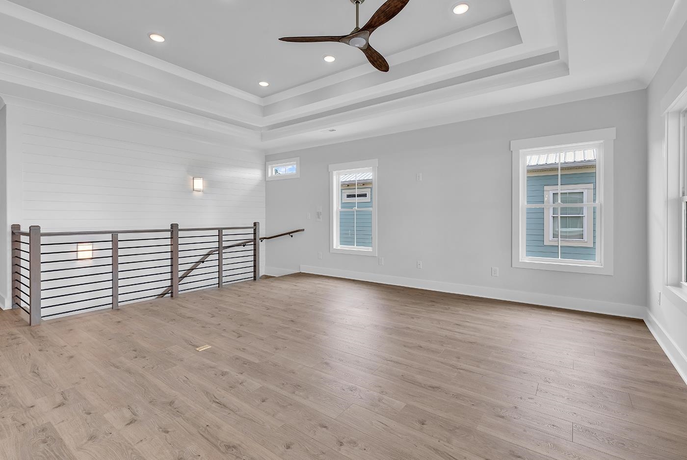 77 Hallandale Lane Unit: Right