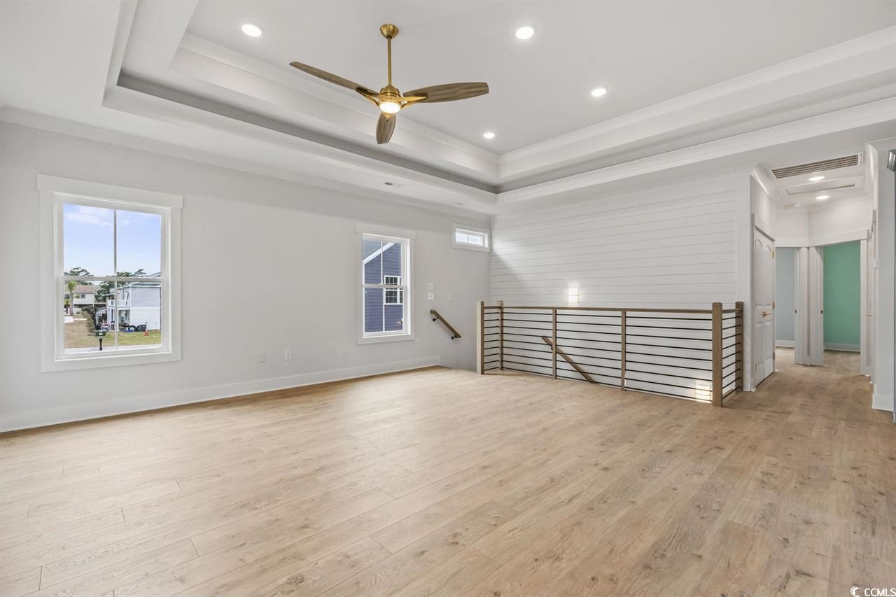 77 Hallandale Lane Unit: Right