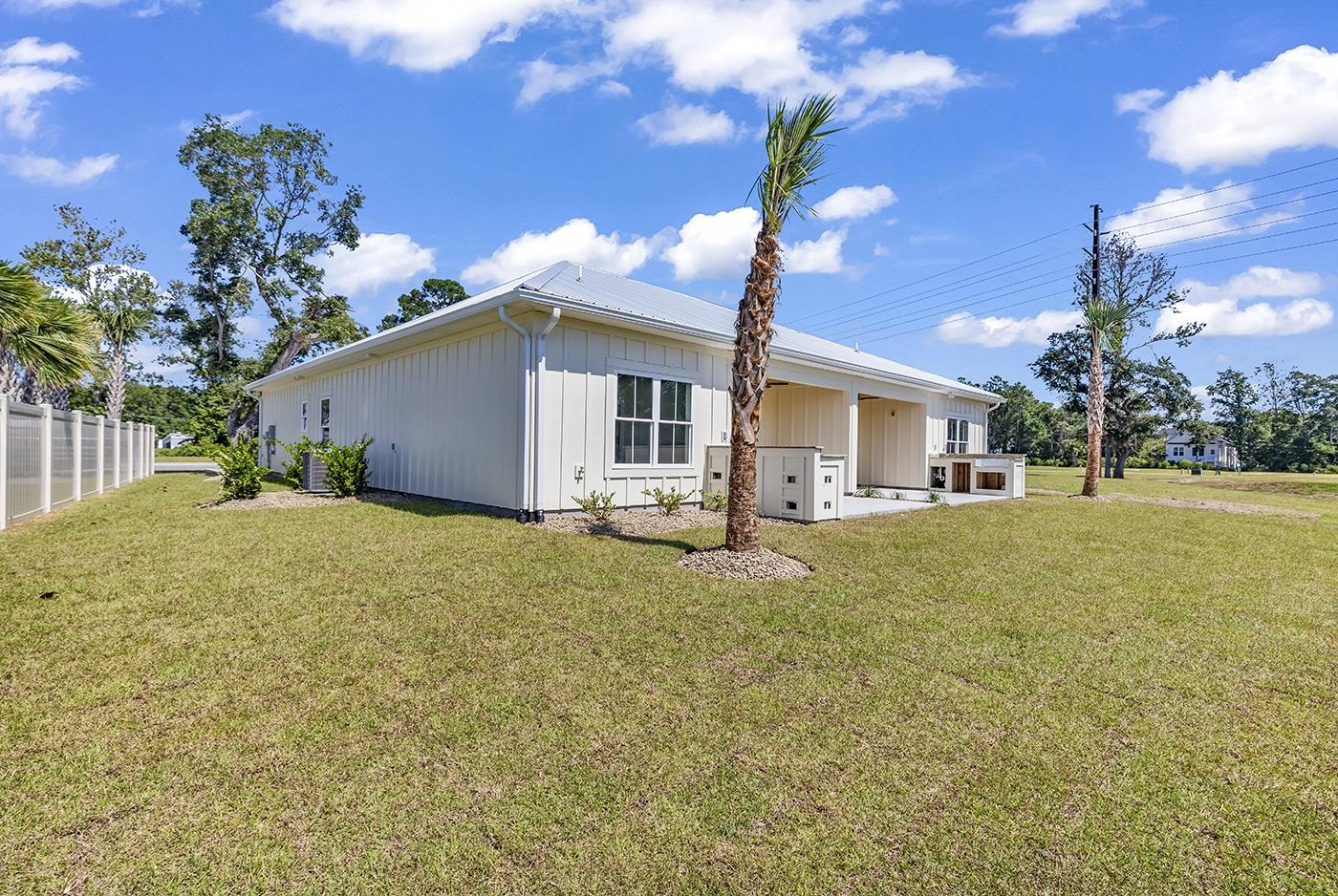 9 Hallandale Lane Unit: Left