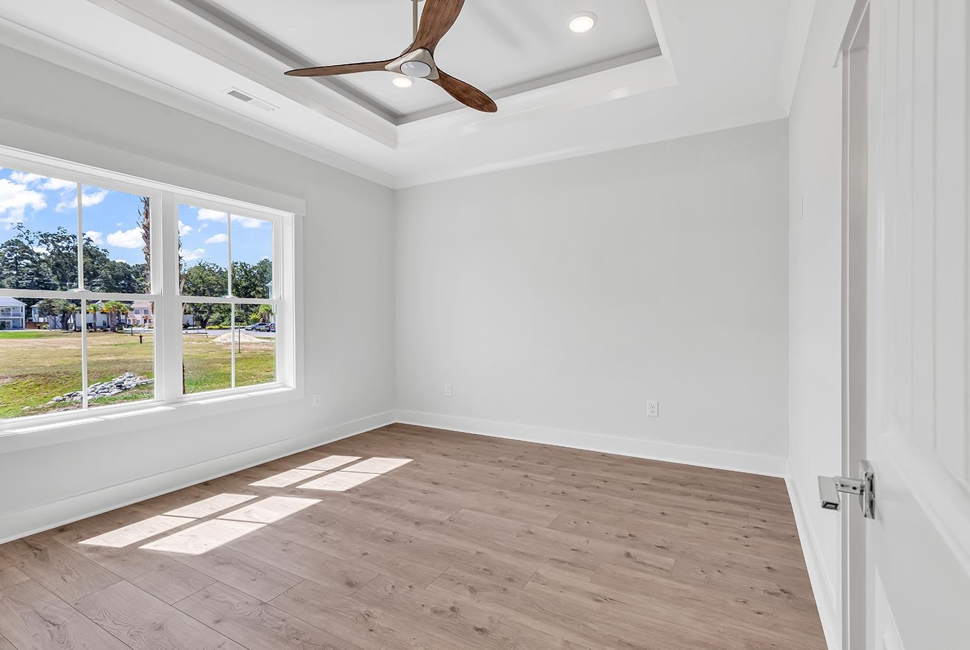 15 Hallandale Lane Unit: Right