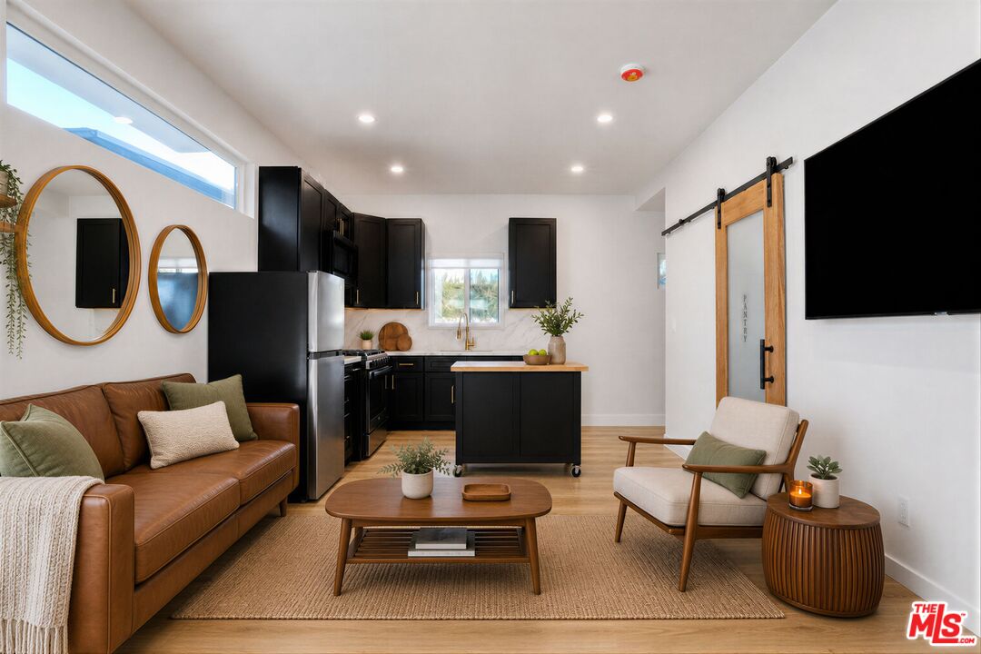 13424 Debby St Unit: 1