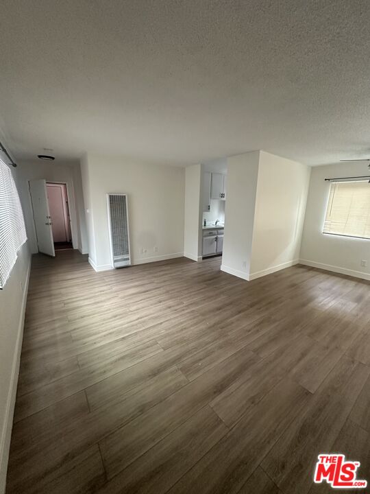6150 Radford Ave Unit: 7