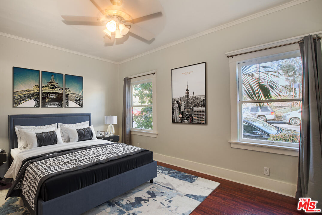1777 N Gower St Unit: 1781