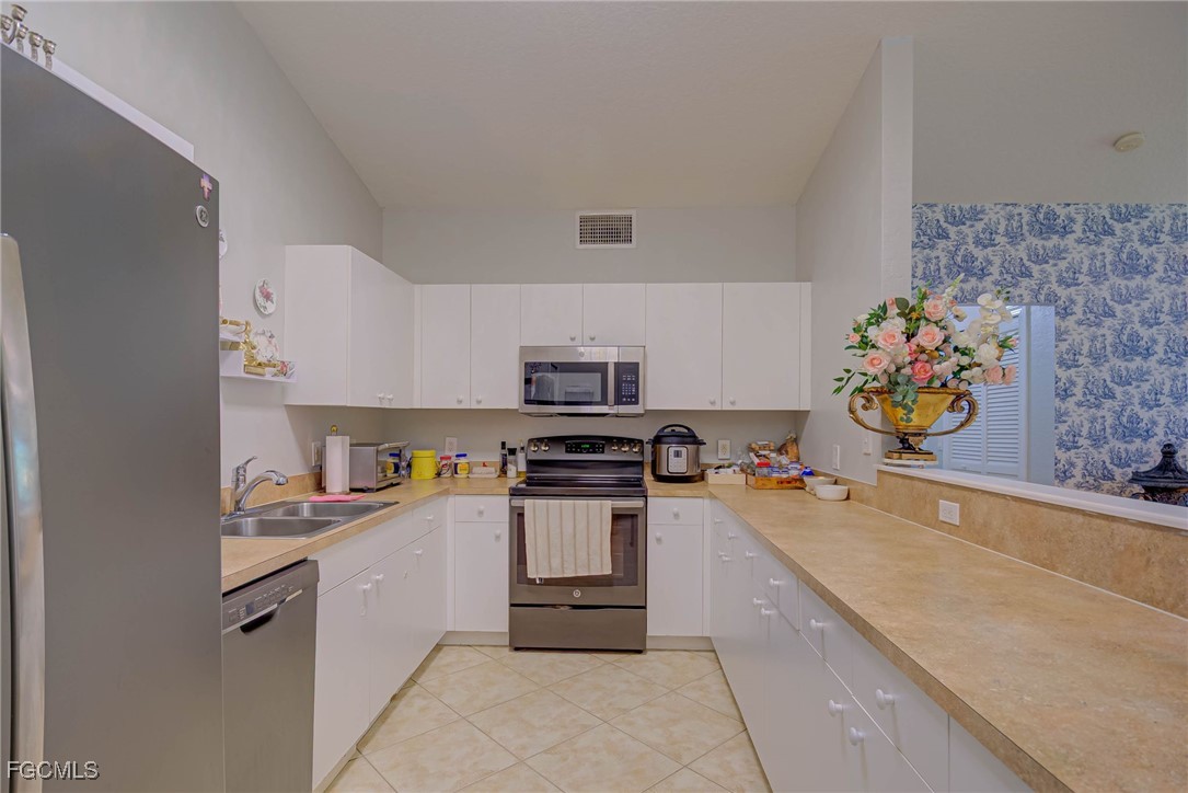 1050 Hancock Creek South BLVD 203