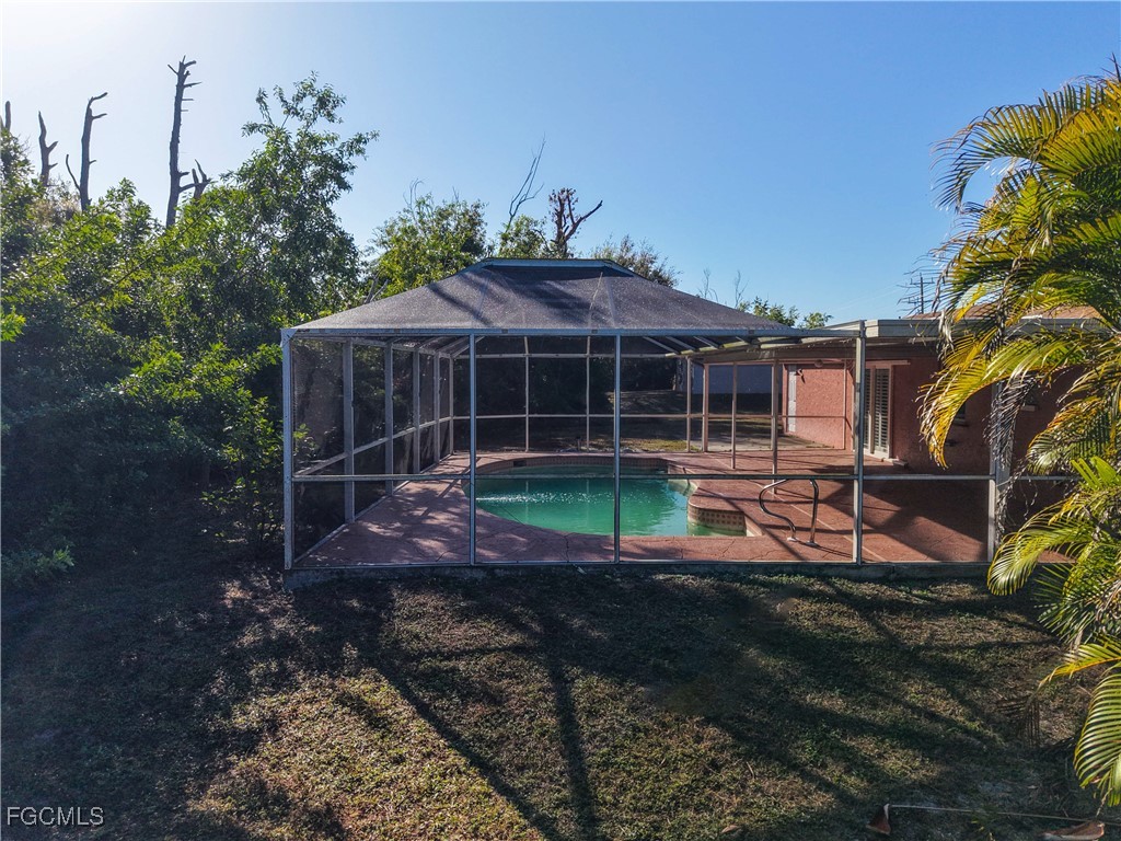 5946 Stringfellow RD