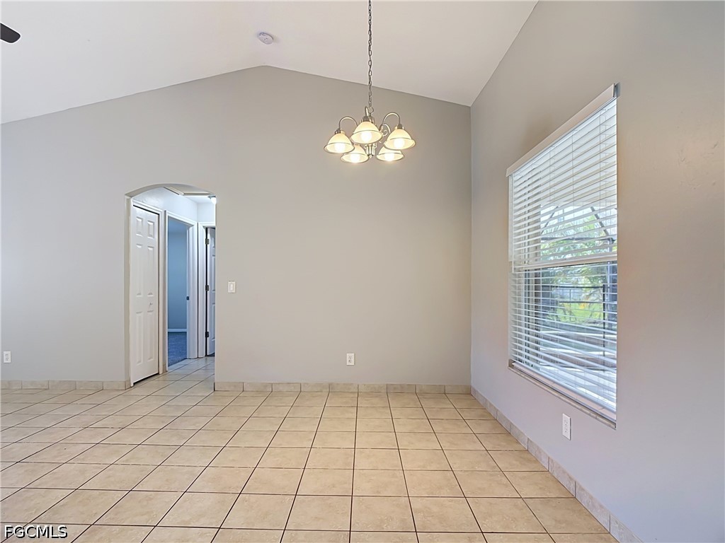 528 SE 27th ST