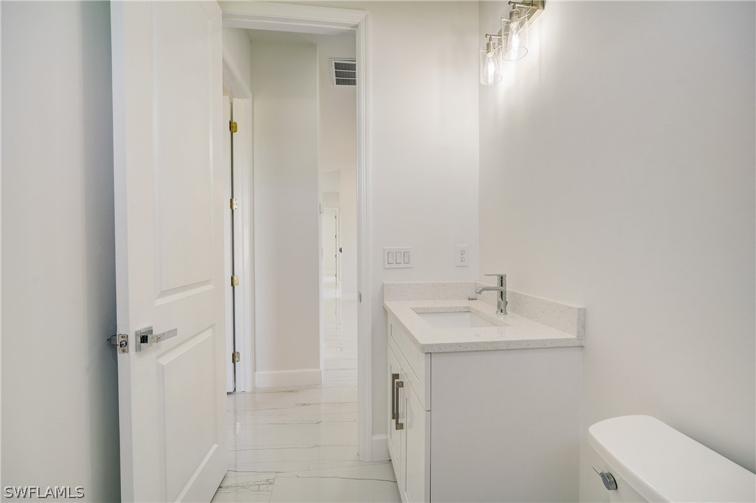 4852-4854 29th ST SW