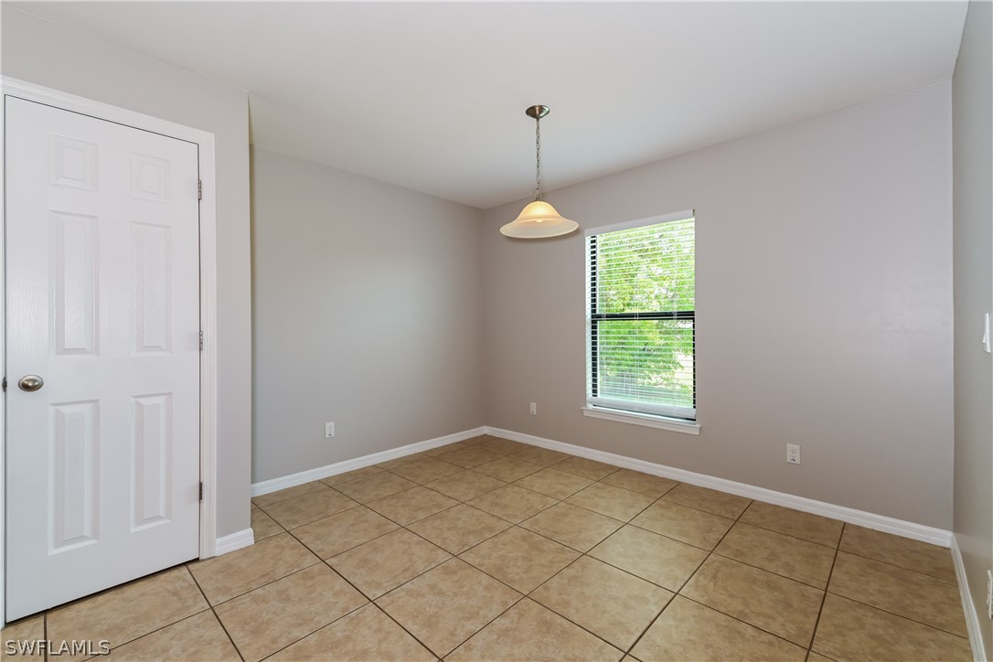 1606 SW 27th TER